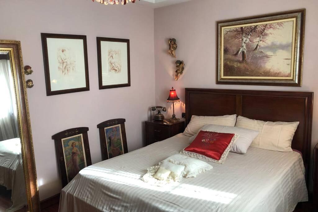 Casa En Granada Con Hermoso Jardin, Parking Calle ภายนอก รูปภาพ