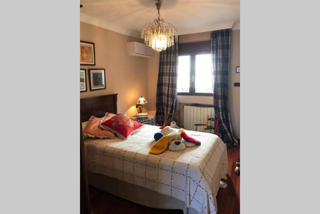 Casa En Granada Con Hermoso Jardin, Parking Calle ภายนอก รูปภาพ